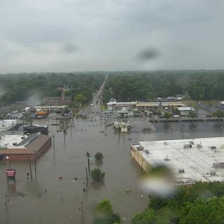 SEMA Regional Coordinators examining flash flooding damage - 07/29/2022